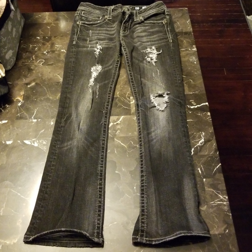 Juniors black distressed jeans